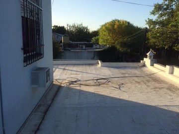 Chalet en 2 plantas c/ parque y Local en esquina