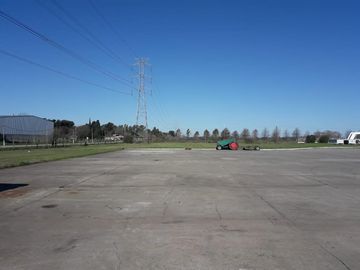 Planta industrial de 13745 m2 cub, en Moreno