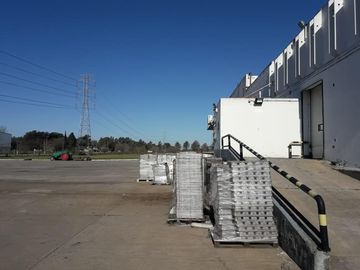 Planta industrial de 13745 m2 cub, en Moreno