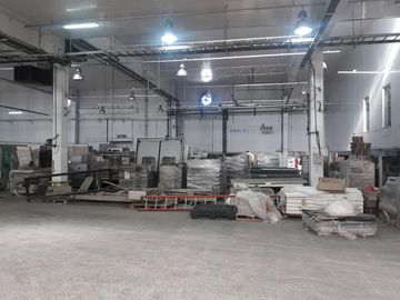 Planta industrial de 13745 m2 cub, en Moreno