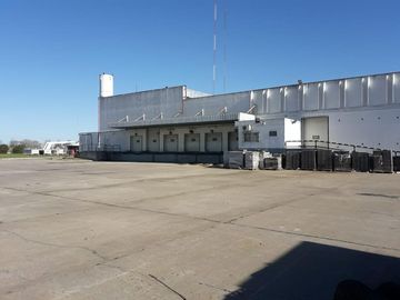 Planta industrial de 13745 m2 cub, en Moreno