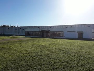 Planta industrial de 13745 m2 cub, en Moreno