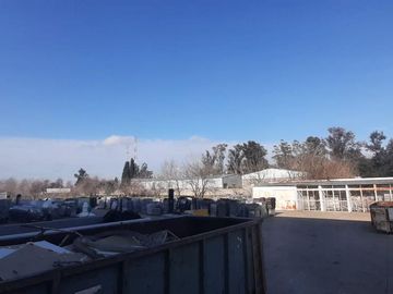 Planta industrial de 13745 m2 cub, en Moreno
