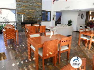 Posada de categoría en barrio 4 Horizontes, Villa General Belgrano