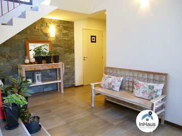 Posada de categoría en barrio 4 Horizontes, Villa General Belgrano
