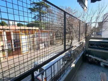 PH en venta - 2 Dormitorios 1 Baño - 133Mts2 - Martín Coronado, Tres de Febrero