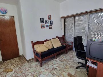 PH en venta - 2 Dormitorios 1 Baño - 133Mts2 - Martín Coronado, Tres de Febrero