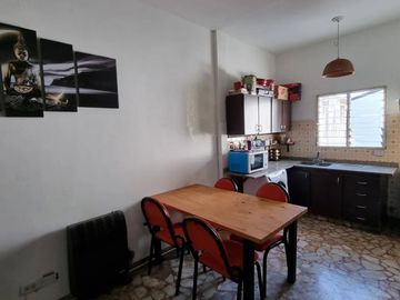PH en venta - 2 Dormitorios 1 Baño - 133Mts2 - Martín Coronado, Tres de Febrero