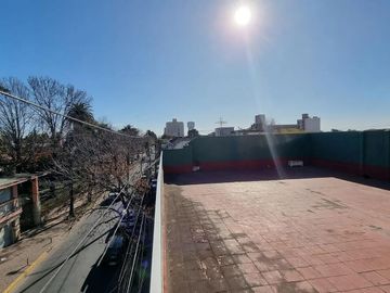 PH en venta - 2 Dormitorios 1 Baño - 133Mts2 - Martín Coronado, Tres de Febrero