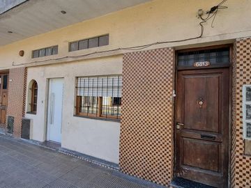 PH en venta - 2 Dormitorios 1 Baño - 133Mts2 - Martín Coronado, Tres de Febrero