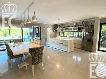 Casa en venta - alquiler Pileta - barrio La Horqueta de Echeverría
