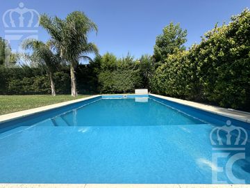 Casa en venta - alquiler Pileta - barrio La Horqueta de Echeverría