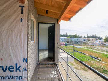 Monoambiente en Barrio La Plaza con Jardín - en pozo - financiados - Bariloche - Patagonia