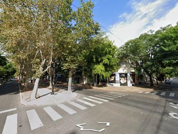Cochera 51 e/ 16 y 17 -SEGURIDAD LAS 24 HORAS -La Plata