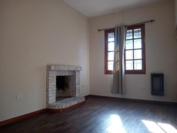 casa en venta en city bell. gonnet