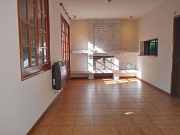 casa en venta en city bell. gonnet