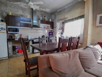 VENTA  CASA  3 AMB 78 M2  VALENTIN ALSINA