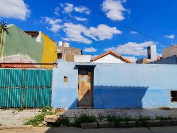 VENTA  CASA  3 AMB 78 M2  VALENTIN ALSINA