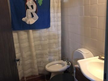 Casa en venta - 2 Dormitorios 1 Baño - Cocheras - 698Mts2 - Pipinas