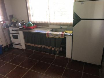 Casa en venta - 2 Dormitorios 1 Baño - Cocheras - 698Mts2 - Pipinas