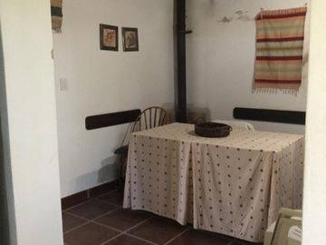 Casa en venta - 2 Dormitorios 1 Baño - Cocheras - 698Mts2 - Pipinas