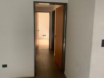 Departamento 3 Ambientes C/ Balcón y Patio - Quilmes Centro