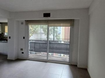 Departamento 3 Ambientes C/ Balcón y Patio - Quilmes Centro