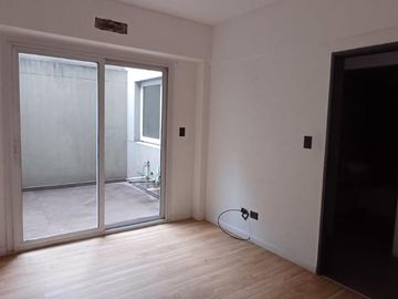 Departamento 3 Ambientes C/ Balcón y Patio - Quilmes Centro