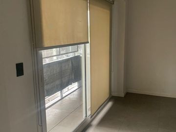 Departamento 3 Ambientes C/ Balcón y Patio - Quilmes Centro