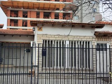 Casa - Santa Genoveva