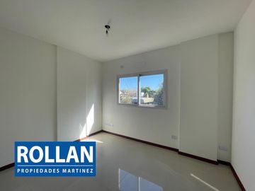 Venta departamento de 4 amb c/cochera fija en Olivos