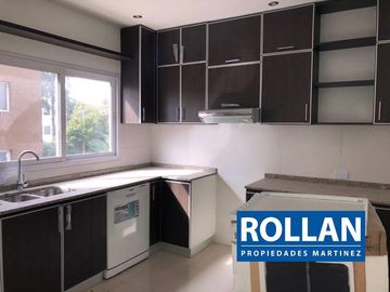 Venta departamento de 4 amb c/cochera fija en Olivos