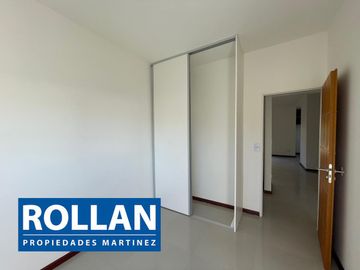 Venta departamento de 4 amb c/cochera fija en Olivos