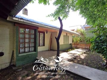 Casa de 5 ambientes El Bolsón, Ubicación Céntrica (FC-143)