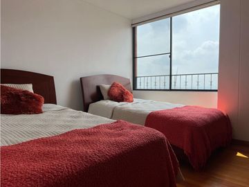 SE VENDE APARTAMENTO OESTE DUPLEX GRAN ESPACIO Y LUJO.