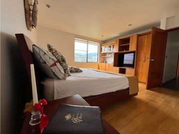 SE VENDE APARTAMENTO OESTE DUPLEX GRAN ESPACIO Y LUJO.