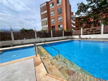 SE VENDE APARTAMENTO OESTE DUPLEX GRAN ESPACIO Y LUJO.