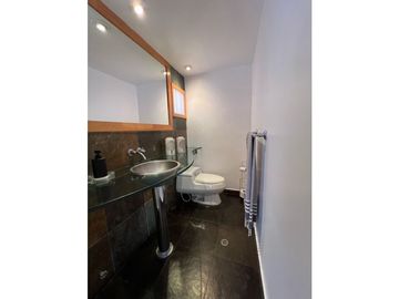 SE VENDE APARTAMENTO OESTE DUPLEX GRAN ESPACIO Y LUJO.