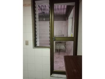 SE VENDE APARTAESTUDIO EN EL BARRIO GRANADA- CALI