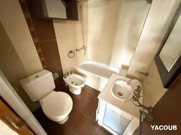 Departamento en venta - 2 Dormitorios 1 Baño - 54Mts2 - La Plata