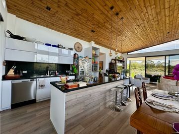 Vendo hermosísima casa Campestre vereda el Capiro, Rionegro