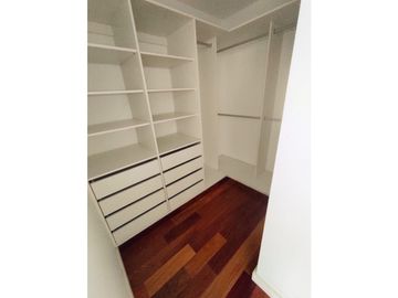 MIRAFLORES DEPARTAMENTO DE ESTRENO EN VENTA FRENTE AL MALECÓN
