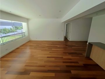 MIRAFLORES DEPARTAMENTO DE ESTRENO EN VENTA FRENTE AL MALECÓN