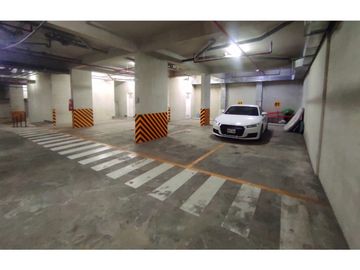MIRAFLORES DEPARTAMENTO DE ESTRENO EN VENTA FRENTE AL MALECÓN