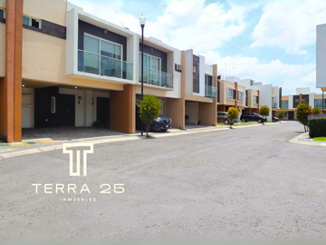 CASA EN VENTA EN FRACCIONAMIENTO ARBOLEDA EN TOLUCA