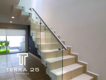 CASA EN VENTA EN FRACCIONAMIENTO ARBOLEDA EN TOLUCA