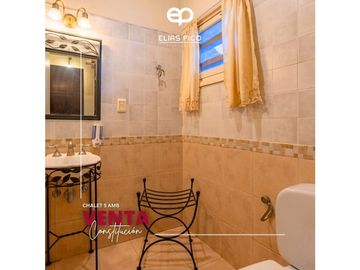 VENTA Espectacular Chalet 5 amb sobre gran lote - zona Constitución