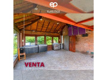 VENTA Espectacular Chalet 5 amb sobre gran lote - zona Constitución