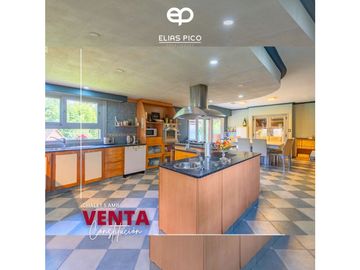 VENTA Espectacular Chalet 5 amb sobre gran lote - zona Constitución