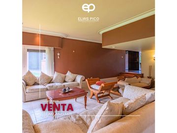 VENTA Espectacular Chalet 5 amb sobre gran lote - zona Constitución